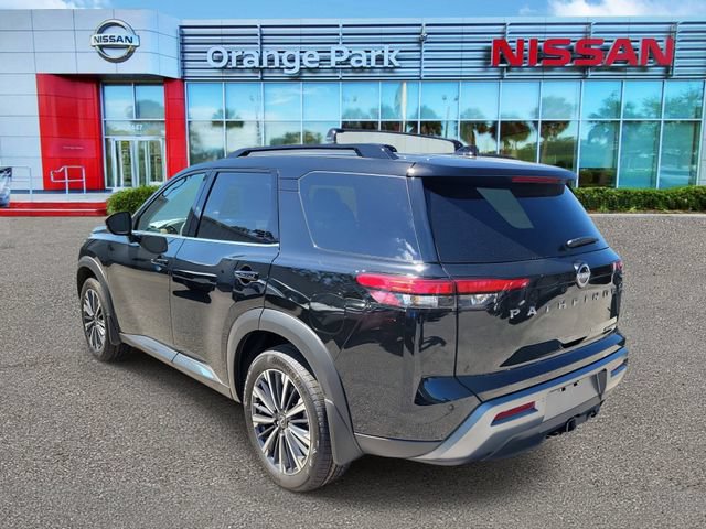 New 2026 Nissan Pathfinder Platinum FWD image 3