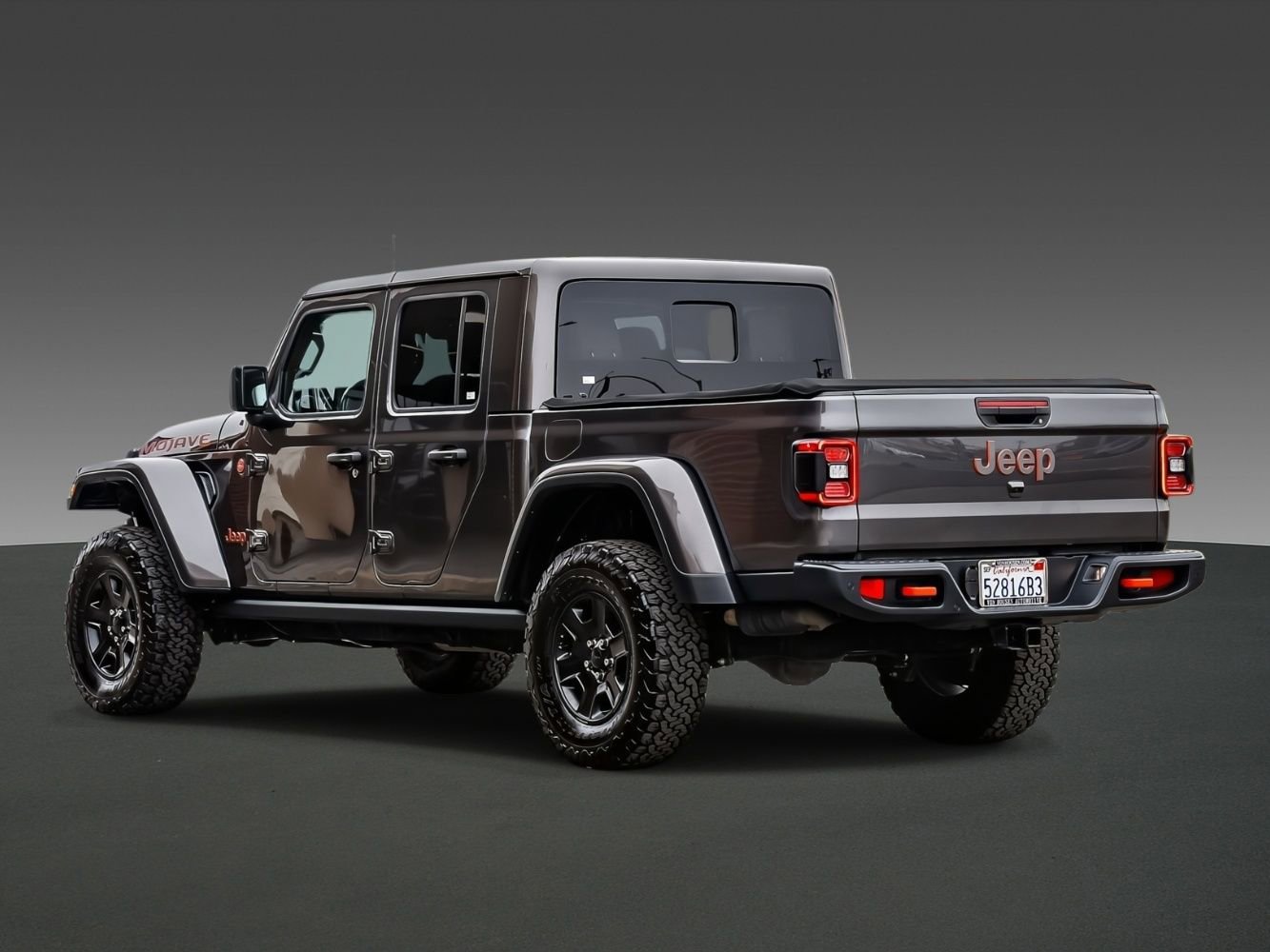 Used 2020 Jeep Gladiator Mojave image 2