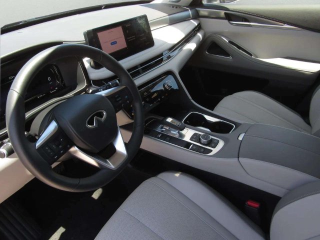 Used 2026 INFINITI QX60 Luxe w/ Family Package AWD/4WD image 17