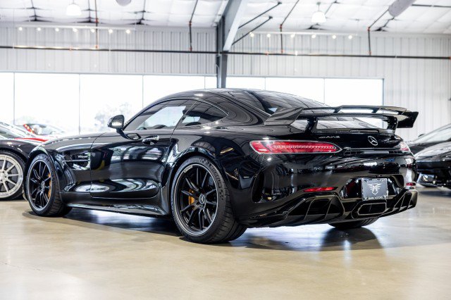 Used 2018 Mercedes-Benz AMG GT R image 4