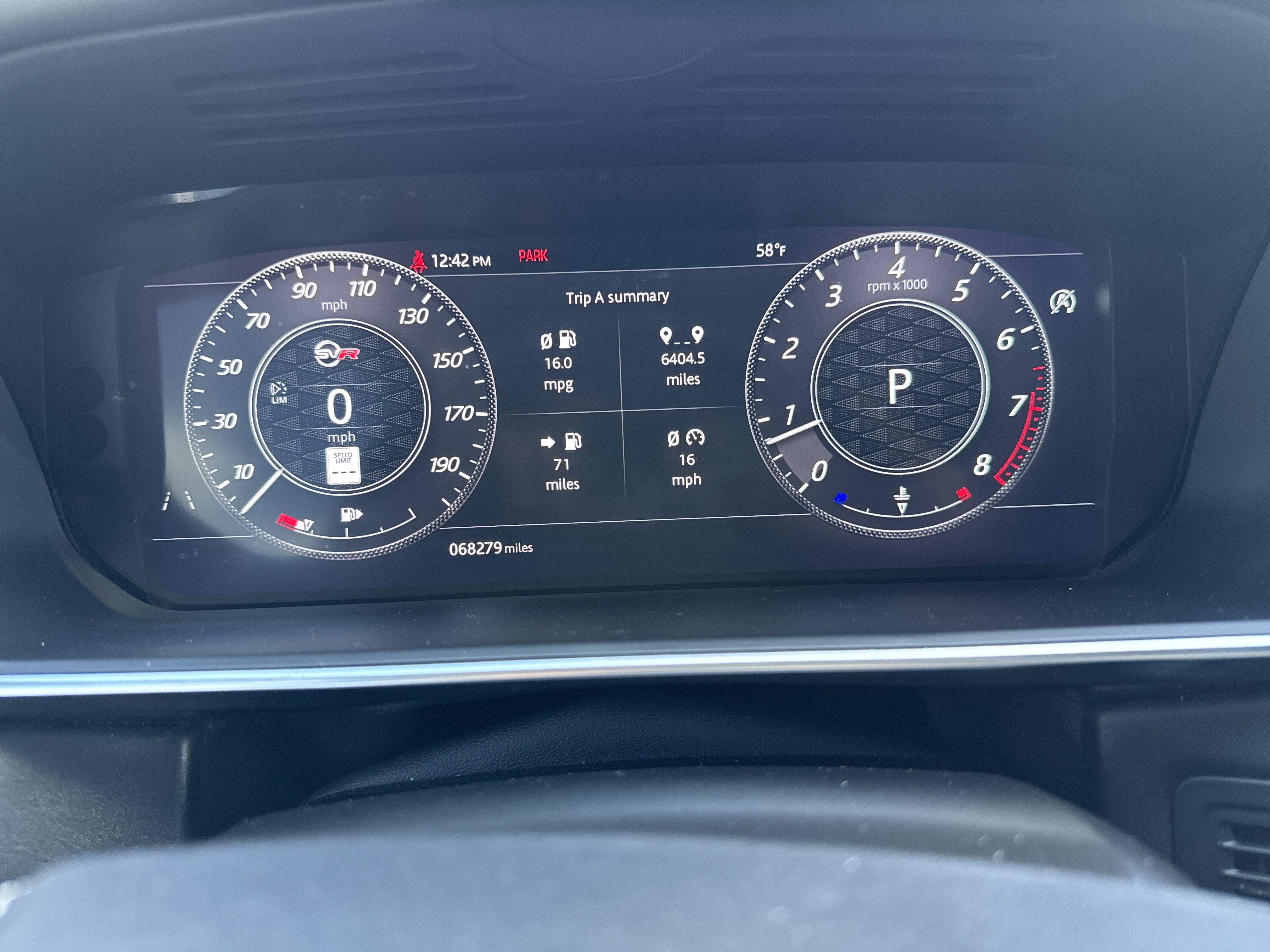 Used 2021 Land Rover Range Rover Sport SVR AWD/4WD image 15