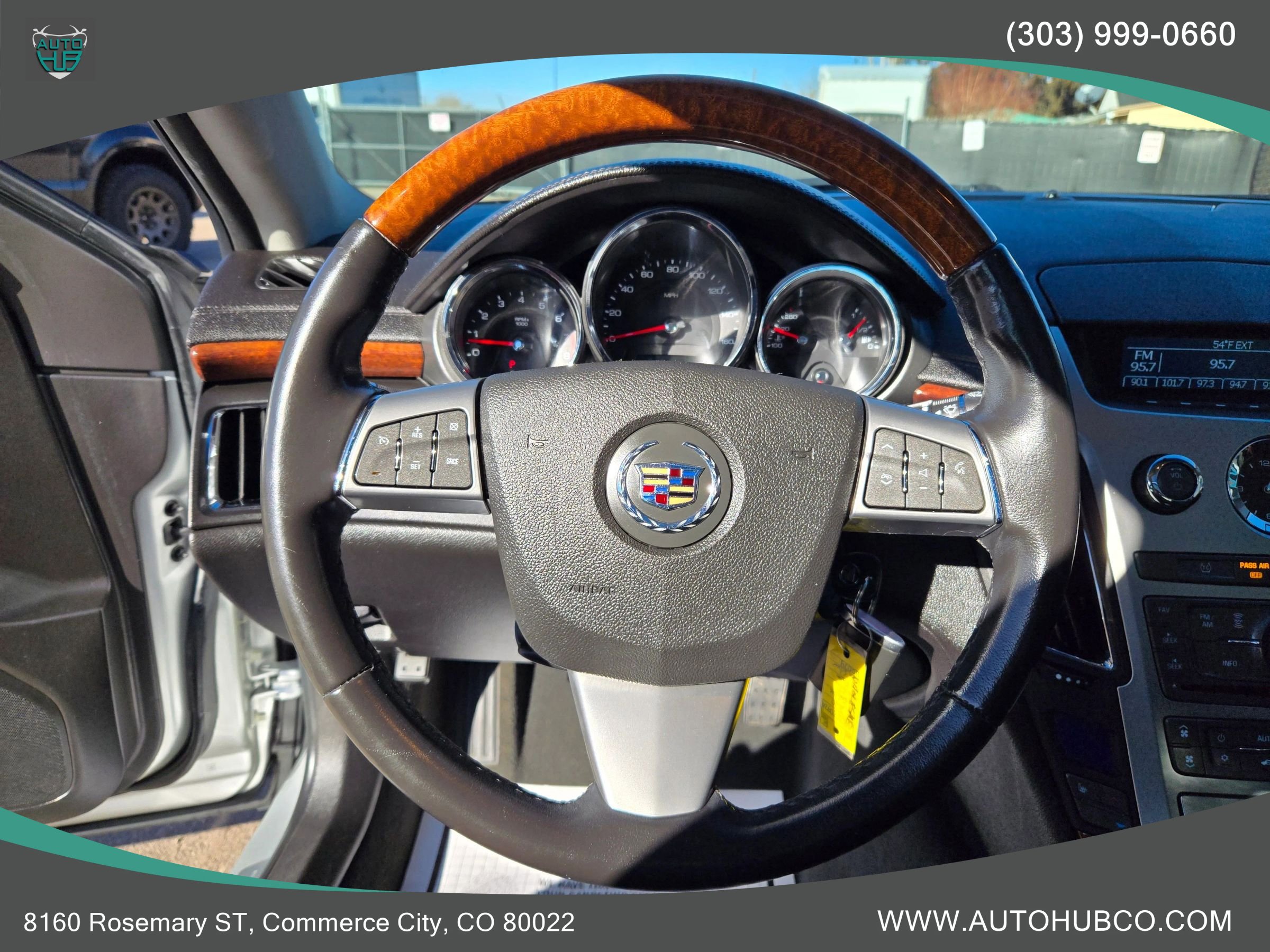 Used 2010 Cadillac CTS Luxury image 12