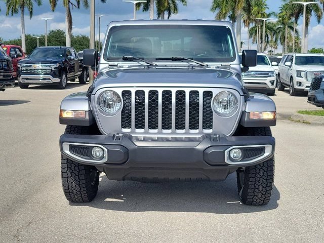 Used 2021 Jeep Gladiator Sport AWD/4WD image 2