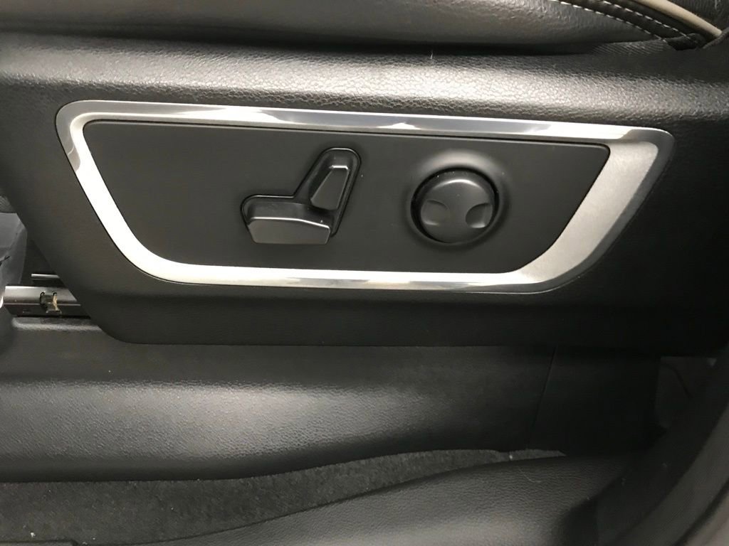 Used 2023 RAM 1500 Laramie image 13