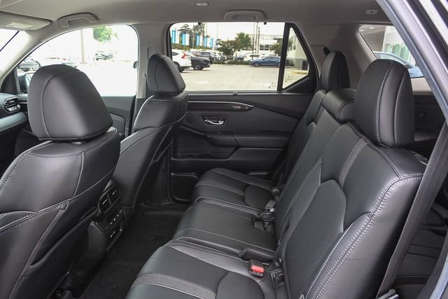 Used 2025 Honda Pilot EX-L image 24
