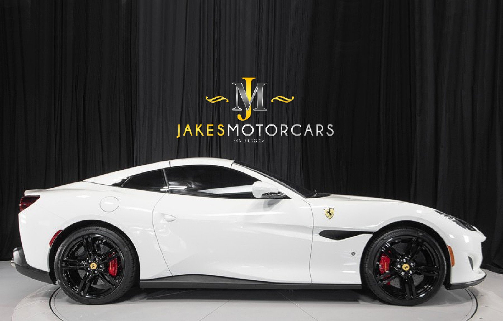 Used 2019 Ferrari Portofino image 13