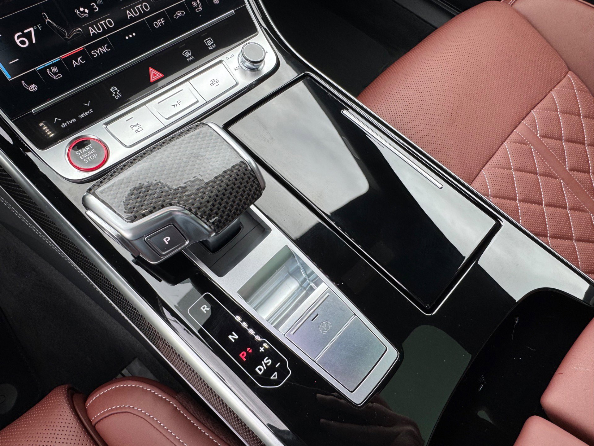 Used 2025 Audi S8 w/ Executive Package image 22