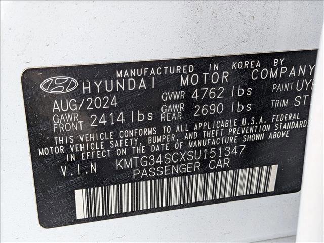 Used 2025 Genesis G70 2.5T w/ Sport Prestige Package RWD image 17