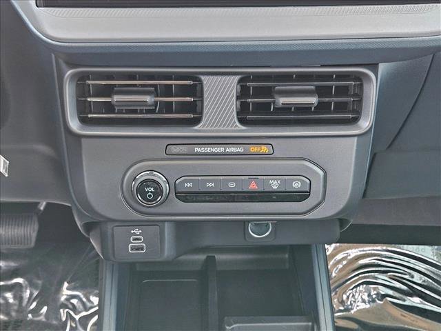 Used 2026 Ford Maverick XL FWD image 18