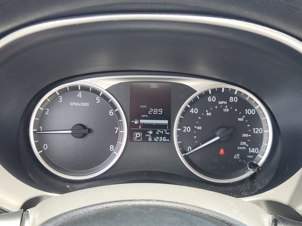 Used 2022 Nissan Kicks S FWD image 13