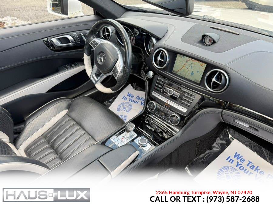 Used 2015 Mercedes-Benz SL 550 w/ White Arrow Edition image 4
