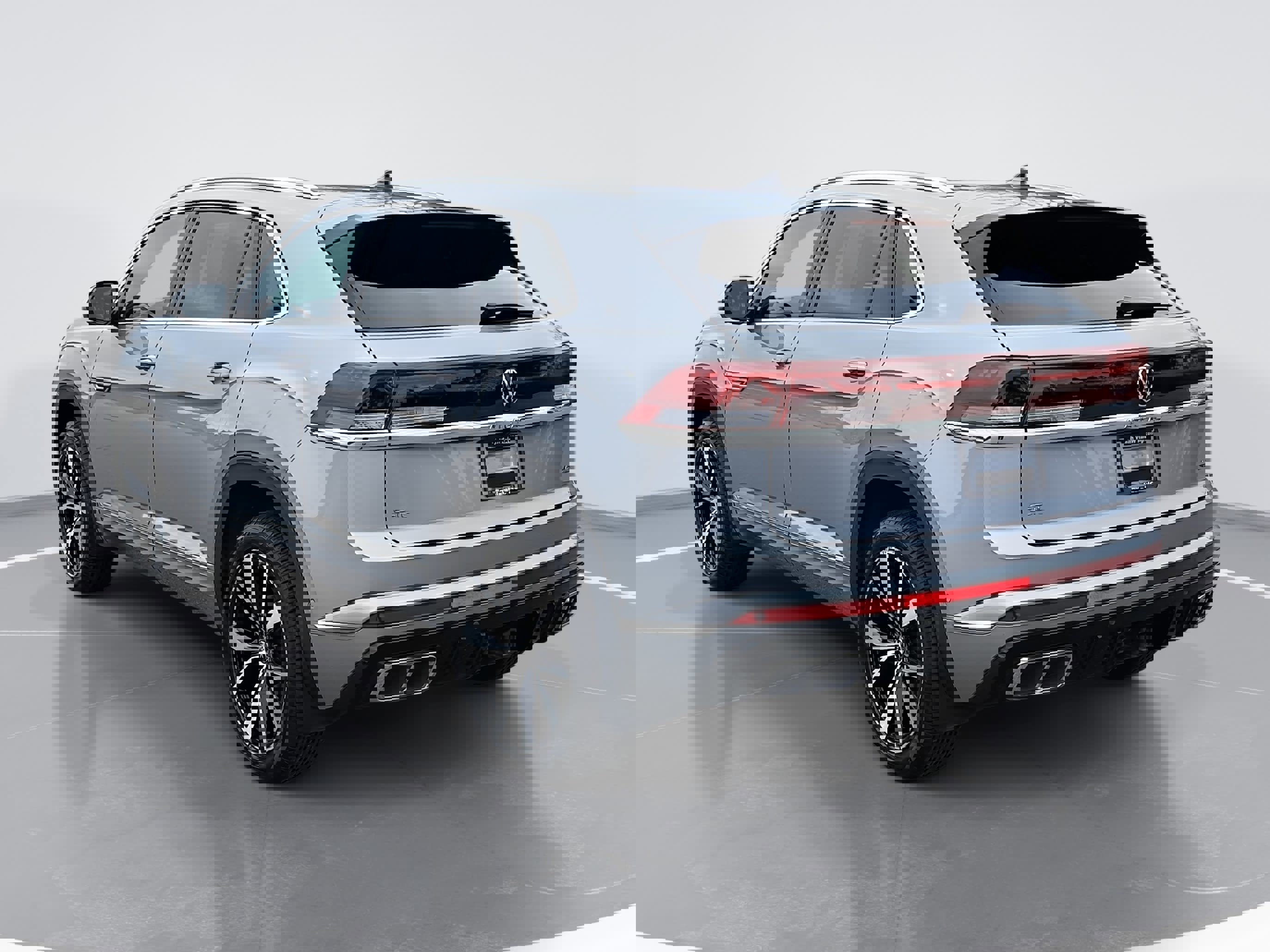 Used 2024 Volkswagen Atlas Cross Sport SEL Premium R-Line image 5