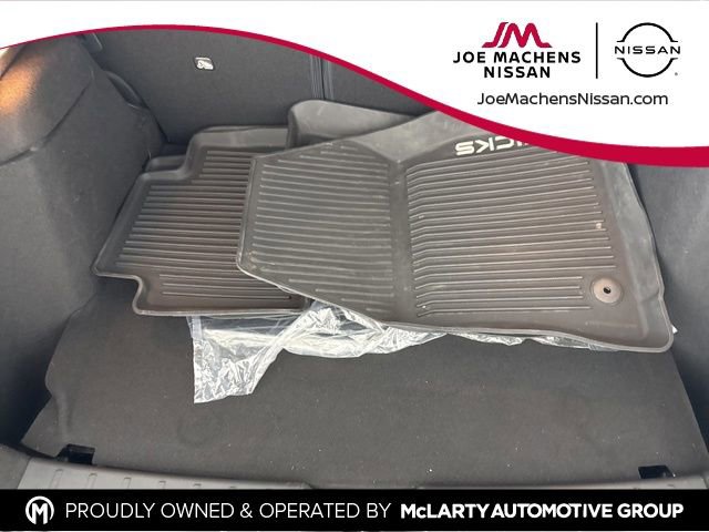 Certified 2025 Nissan Kicks SR image 25