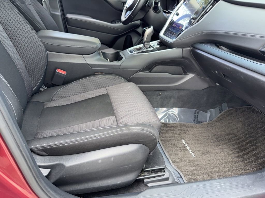 Used 2022 Subaru Outback Premium image 17