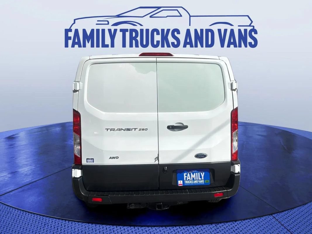 Used 2022 Ford Transit 250 Low Roof AWD w/ Interior Upgrade Package image 4