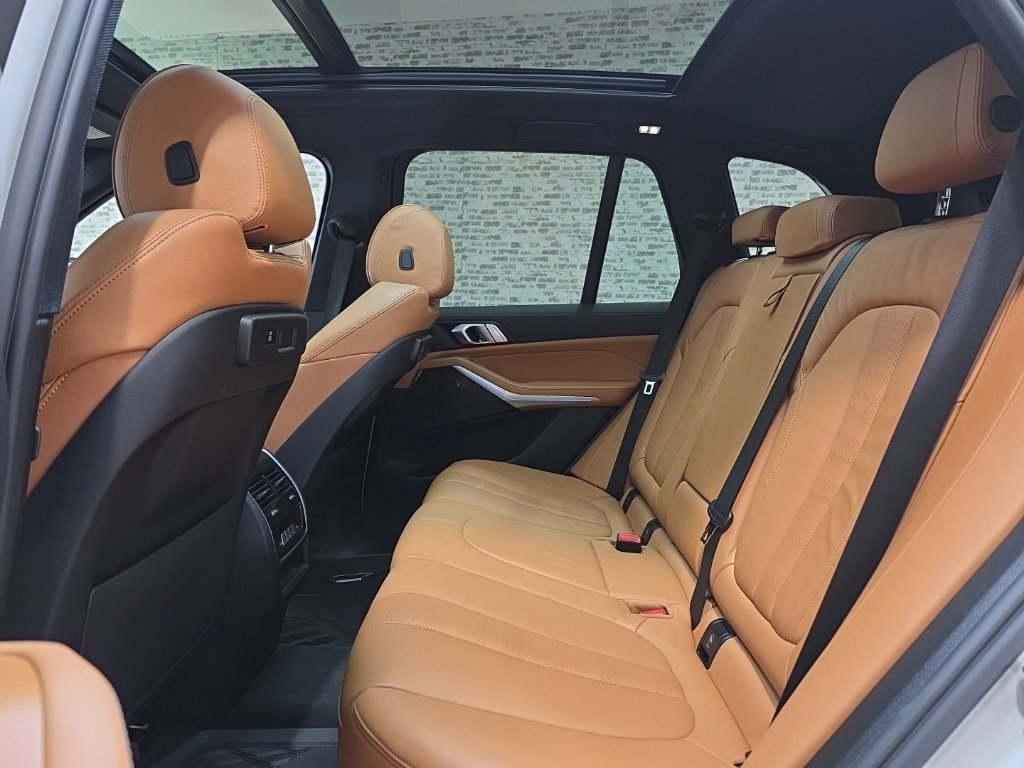 Used 2022 BMW X5 xDrive45e image 14