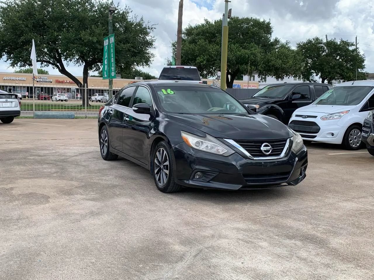 Used 2016 Nissan Altima 2.5 SL w/ 2.5 Technology Package FWD image 3