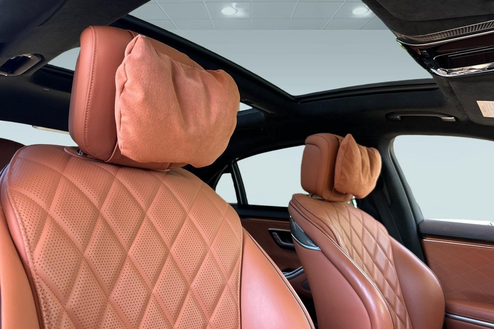 Certified 2023 Mercedes-Benz S 580e 4MATIC Sedan image 23