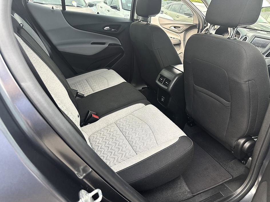 Used 2022 Chevrolet Equinox LS image 16
