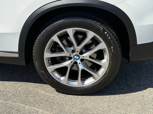 Used 2024 BMW X5 xDrive40i AWD/4WD image 9