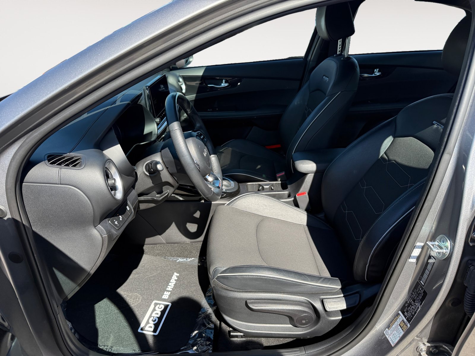Used 2023 Kia Forte GT-Line w/ GT-Line Technology Package FWD image 10