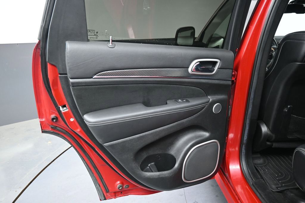 Used 2014 Jeep Grand Cherokee SRT8 w/ Luxury Group II AWD/4WD image 25