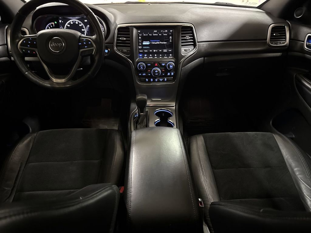 Used 2018 Jeep Grand Cherokee Altitude image 10