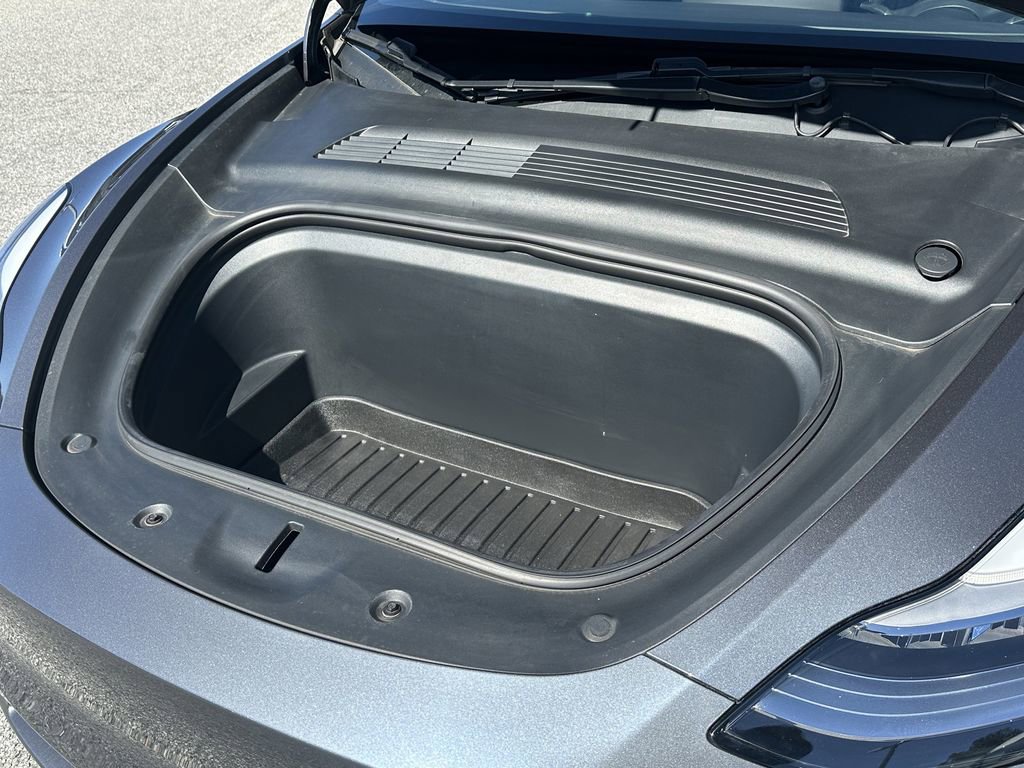 Used 2021 Tesla Model Y Long Range image 13