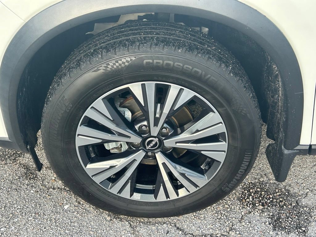 Used 2022 Nissan Rogue SV w/ SV Premium Package FWD image 18
