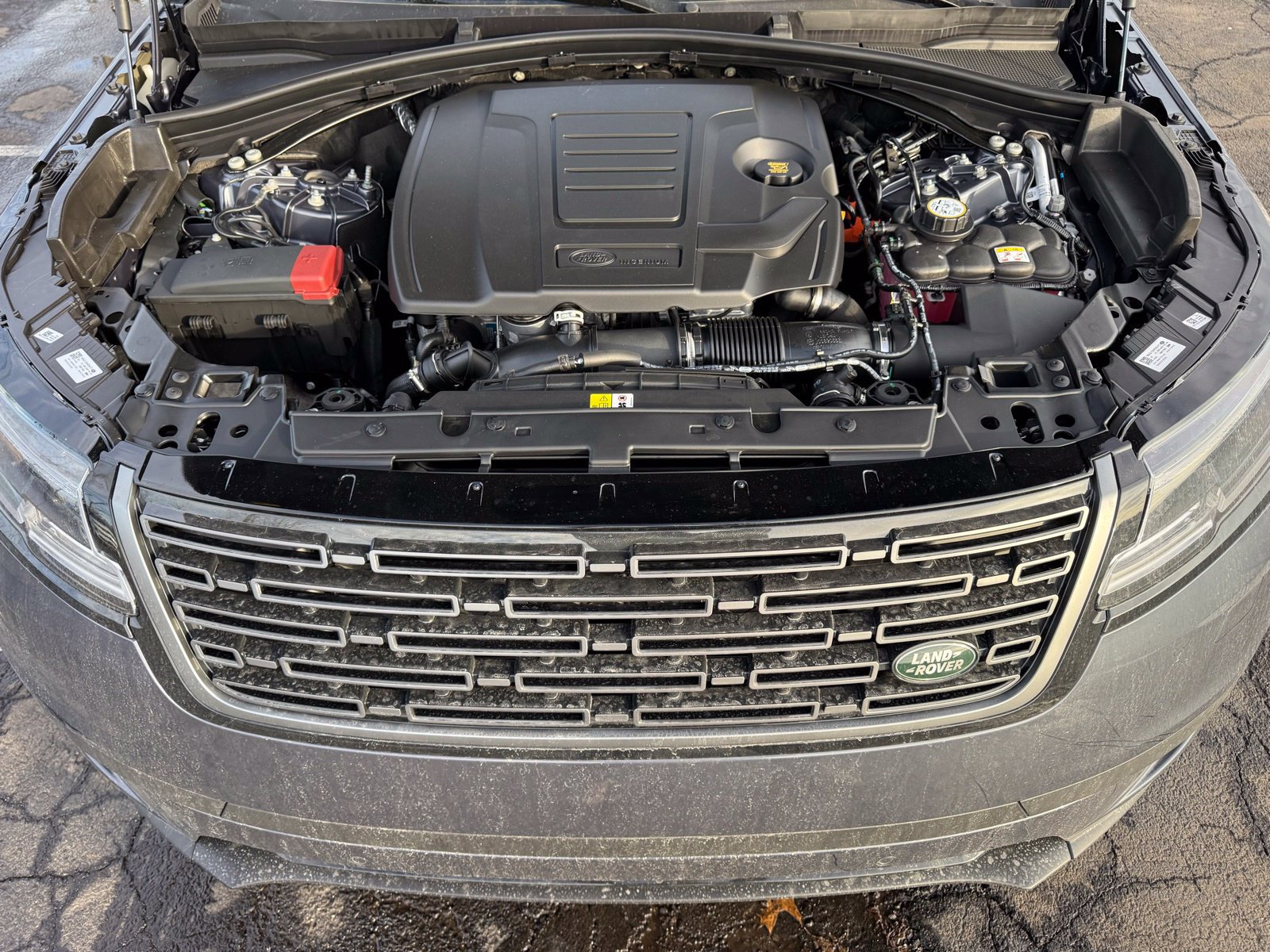 New 2026 Land Rover Range Rover Velar S AWD/4WD image 37