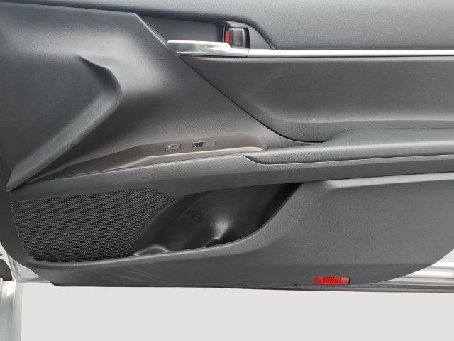 Used 2021 Toyota Camry LE FWD image 9