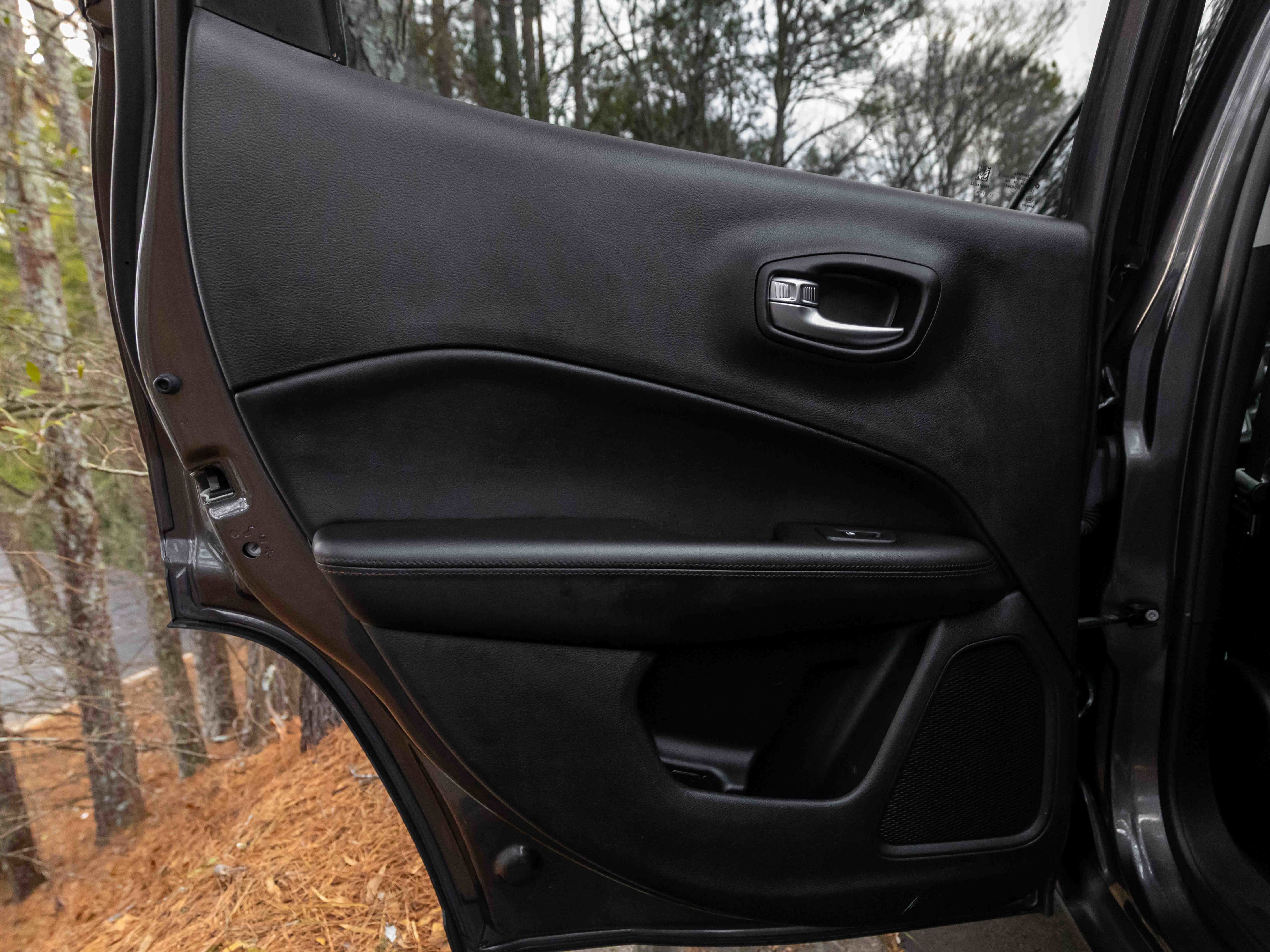 Used 2020 Jeep Compass Limited image 33