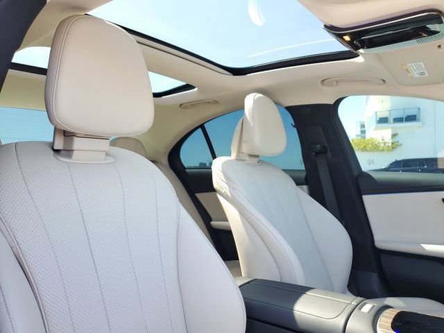 Used 2025 Mercedes-Benz E 350 4MATIC Sedan w/ Driver Assistance Package image 24