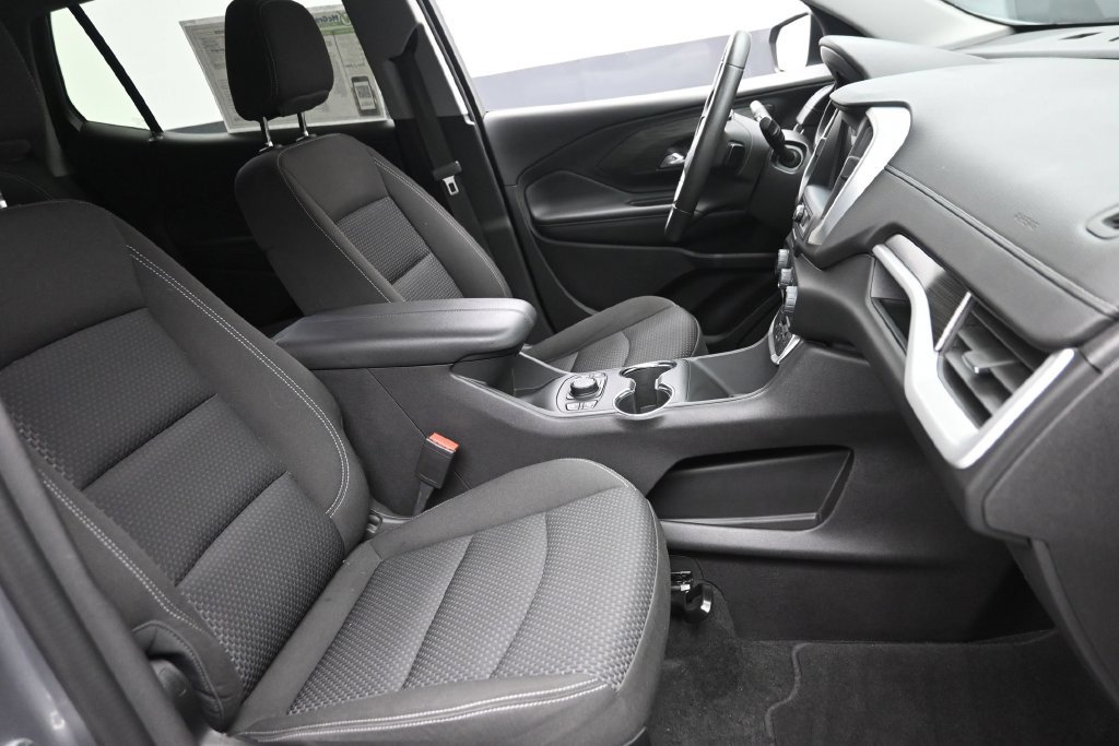 Used 2024 GMC Terrain SLE w/ Driver Convenience Package AWD/4WD image 9