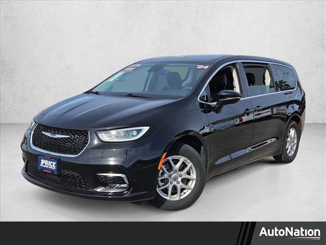 Used 2024 Chrysler Pacifica Touring-L