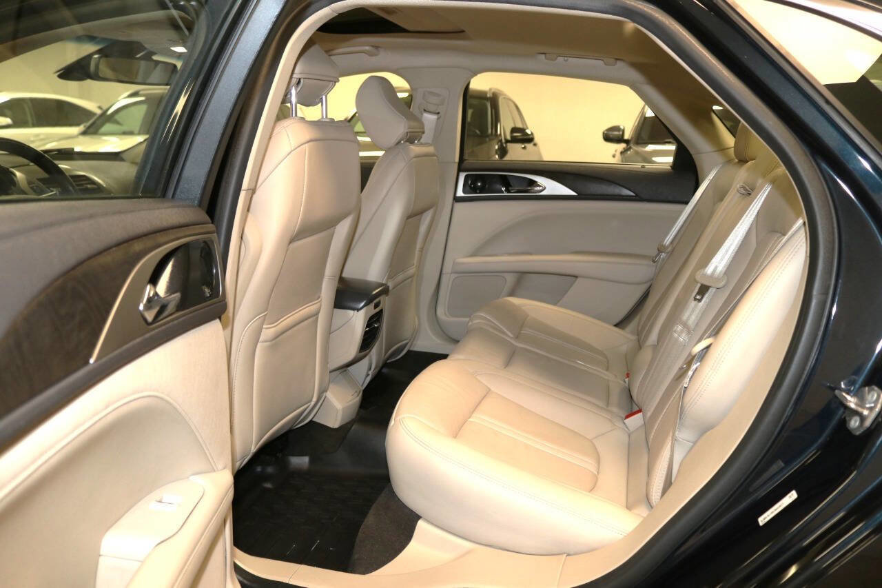 Used 2020 Lincoln MKZ Reserve w/ Elements Package image 13