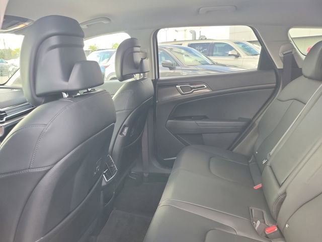 Used 2023 Kia Sportage EX image 9