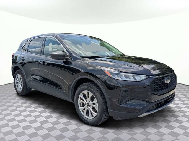 Used 2024 Ford Escape Active AWD/4WD image 2