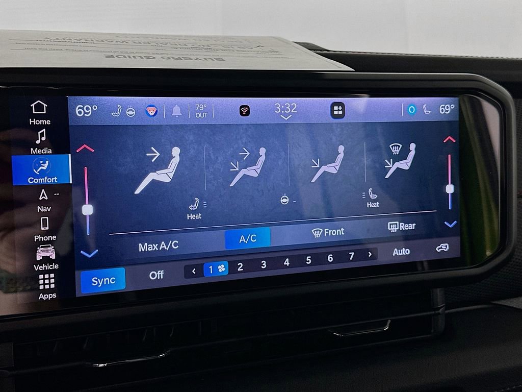 Used 2025 Jeep Wrangler Unlimited Rubicon image 21