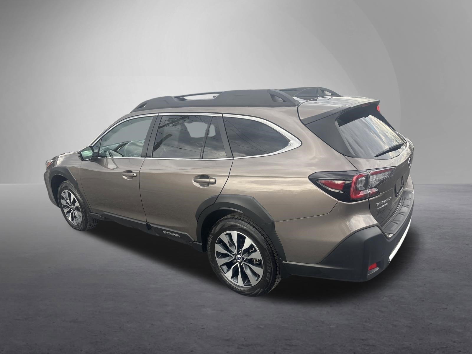 Used 2024 Subaru Outback Limited image 6