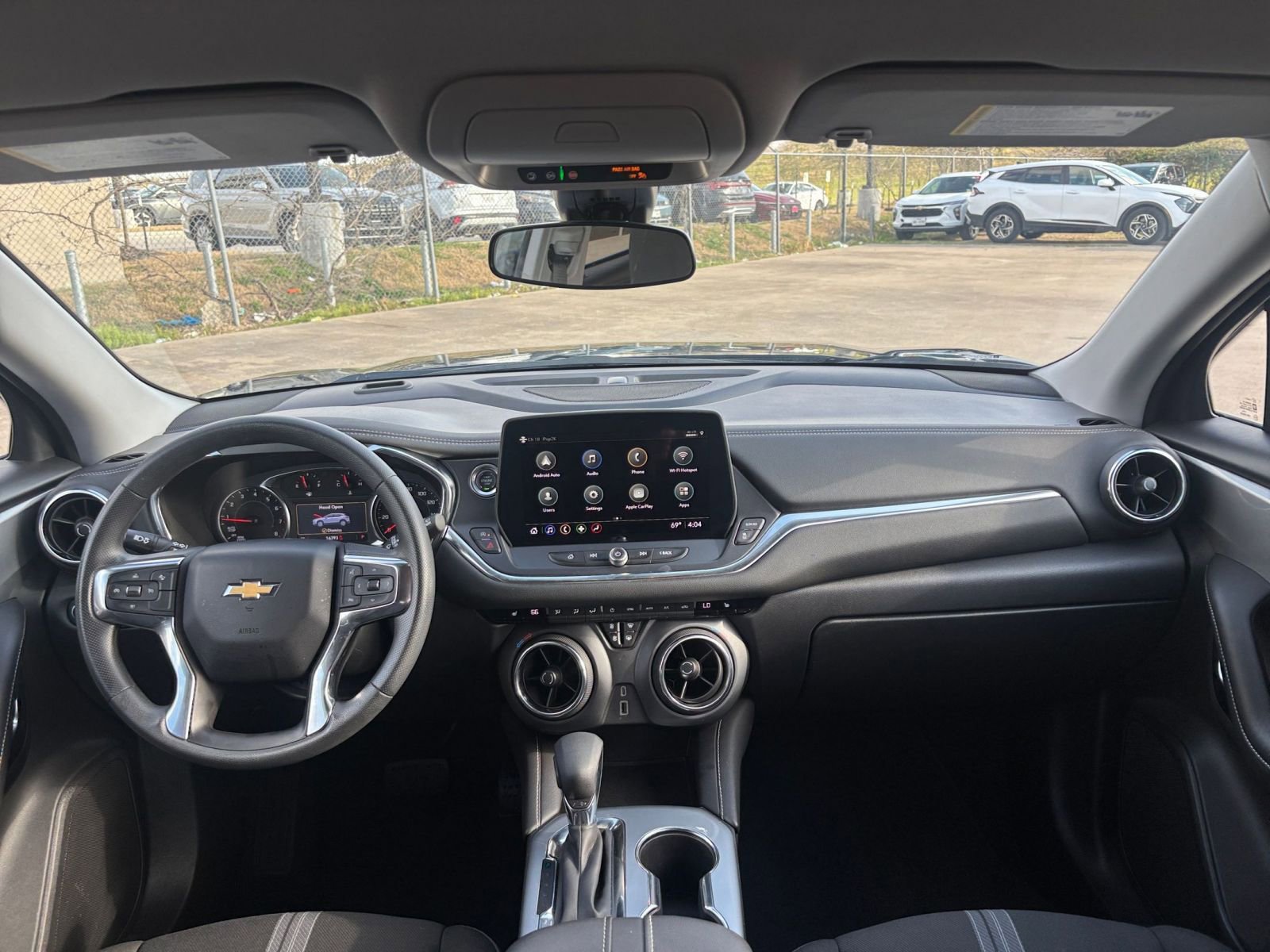 Used 2025 Chevrolet Blazer LT image 34