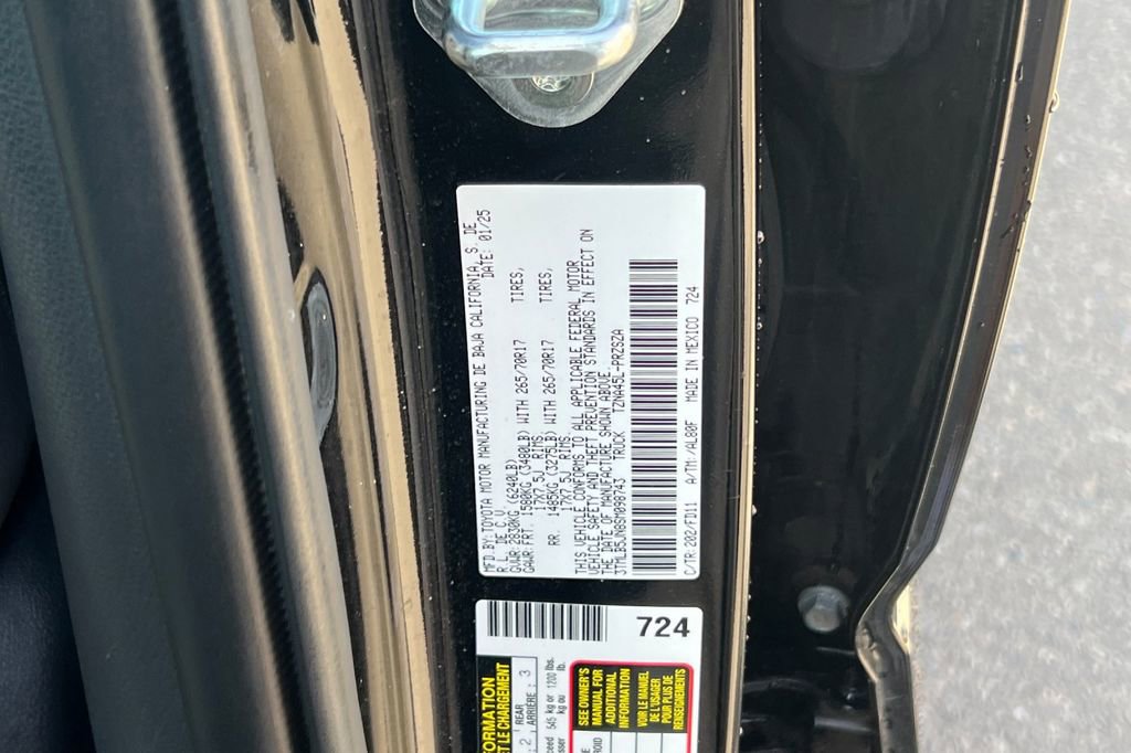 Certified 2025 Toyota Tacoma TRD Off-Road w/ TRD Off Road Upgrade Package image 33