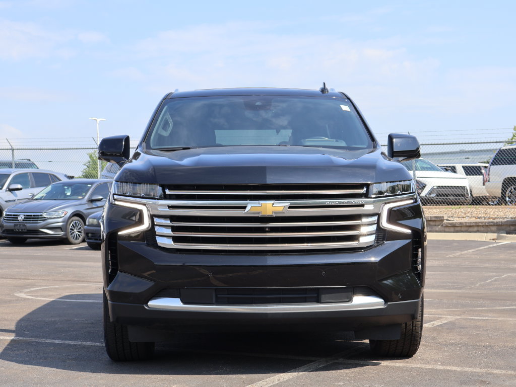 Used 2023 Chevrolet Tahoe High Country AWD/4WD image 16