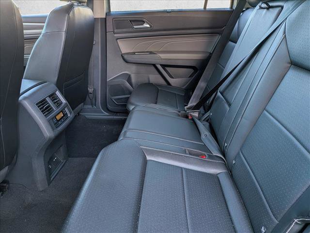 Used 2022 Volkswagen Atlas SEL R-Line AWD/4WD image 17