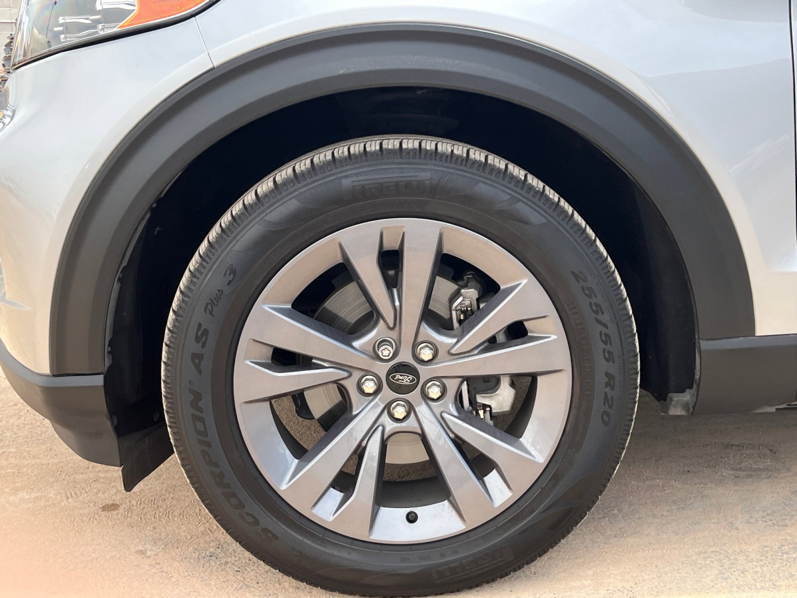 Used 2022 Ford Explorer XLT w/ Equipment Group 202A image 11