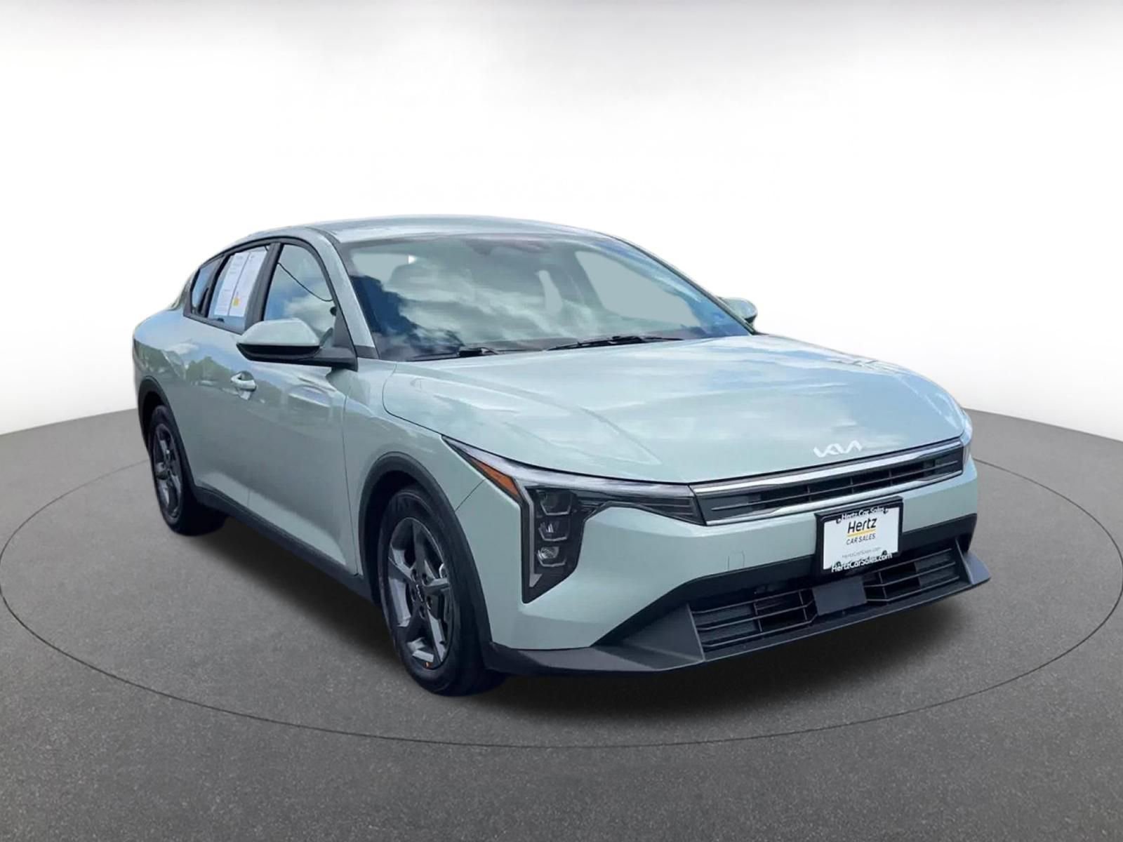 Used 2025 Kia K4 LXS FWD image 3