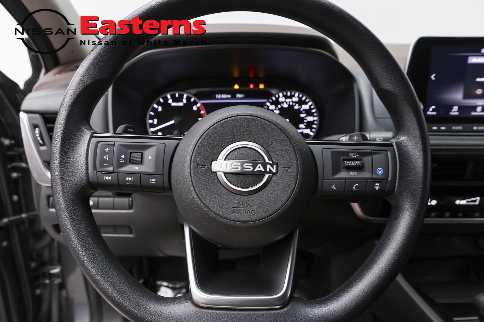 Used 2023 Nissan Rogue SV AWD/4WD image 10