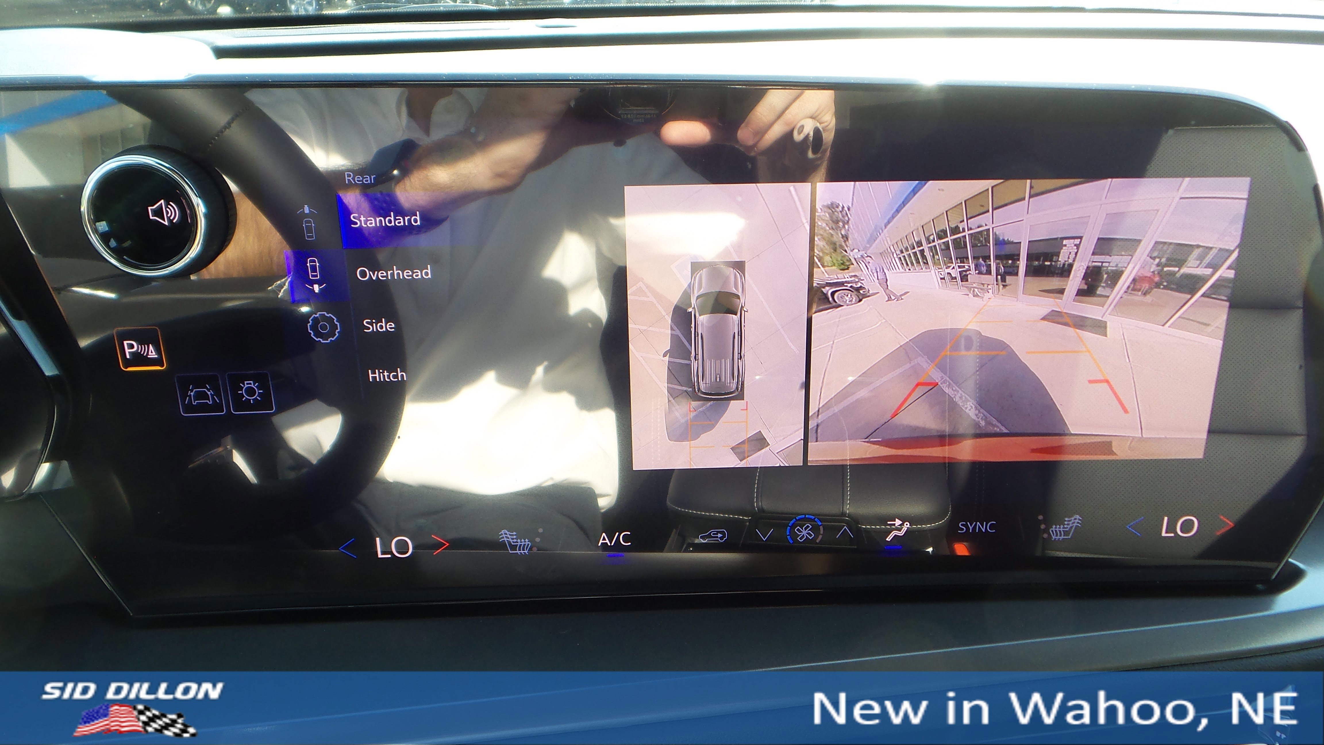 New 2026 Chevrolet Traverse LT w/ Sun and Wheel Package image 16