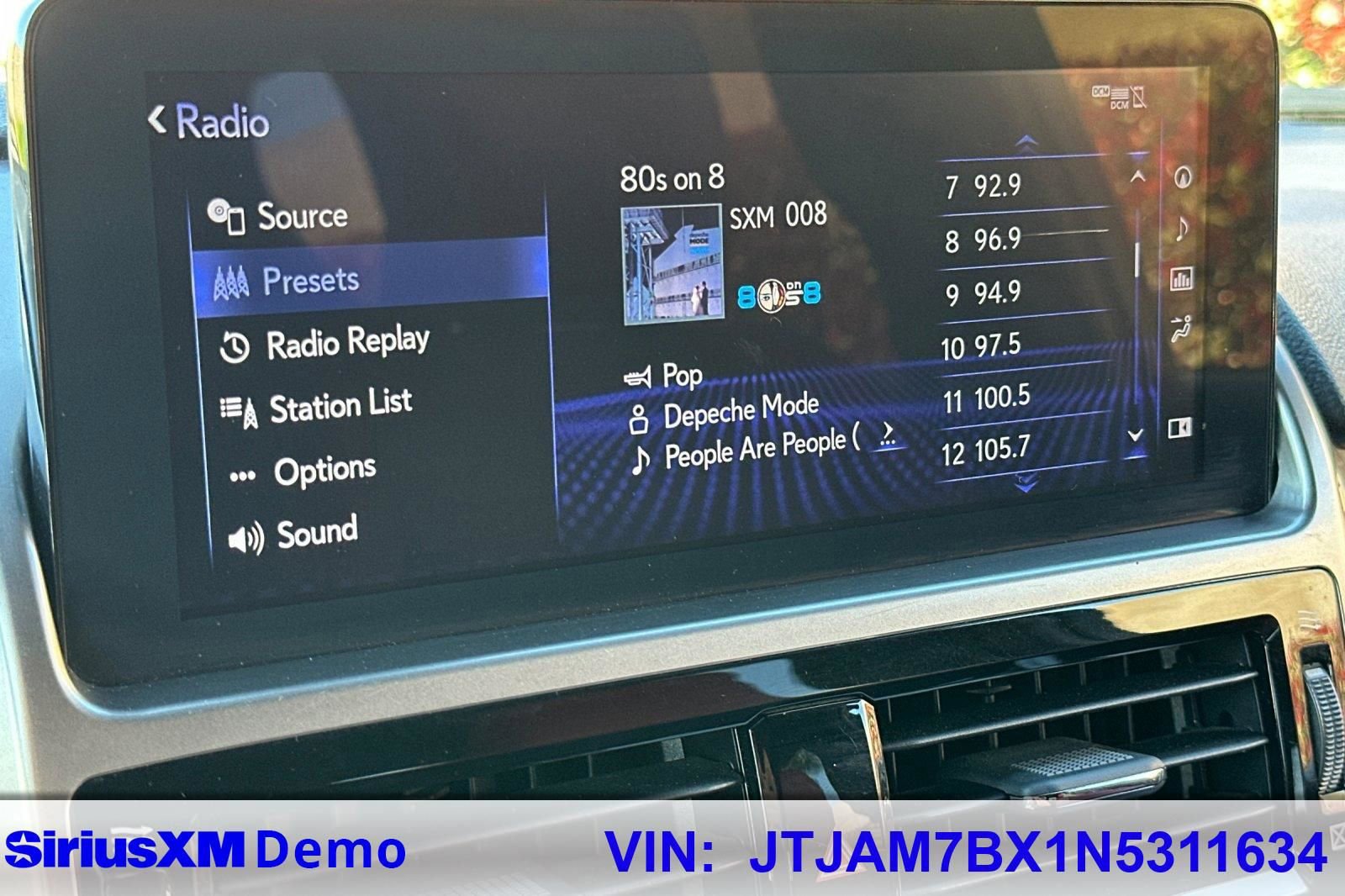 Used 2022 Lexus GX 460 Premium w/ Premium Package image 30