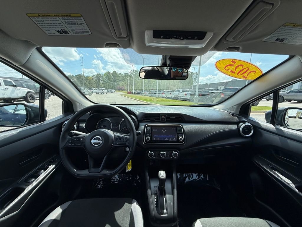 Used 2025 Nissan Versa S image 11